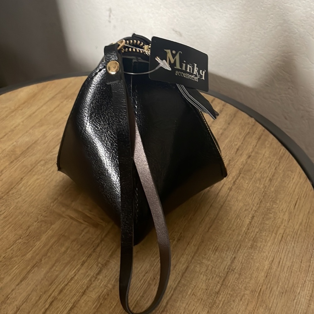 Triangle purse